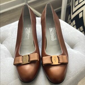 Salvatore Ferragamo Brown Leather Flats with Bow Detail